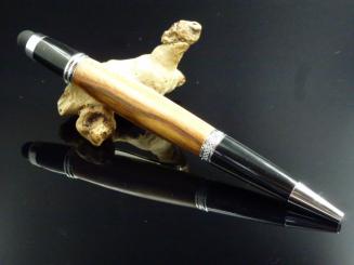 S-Line mit Kirschlorbeer 